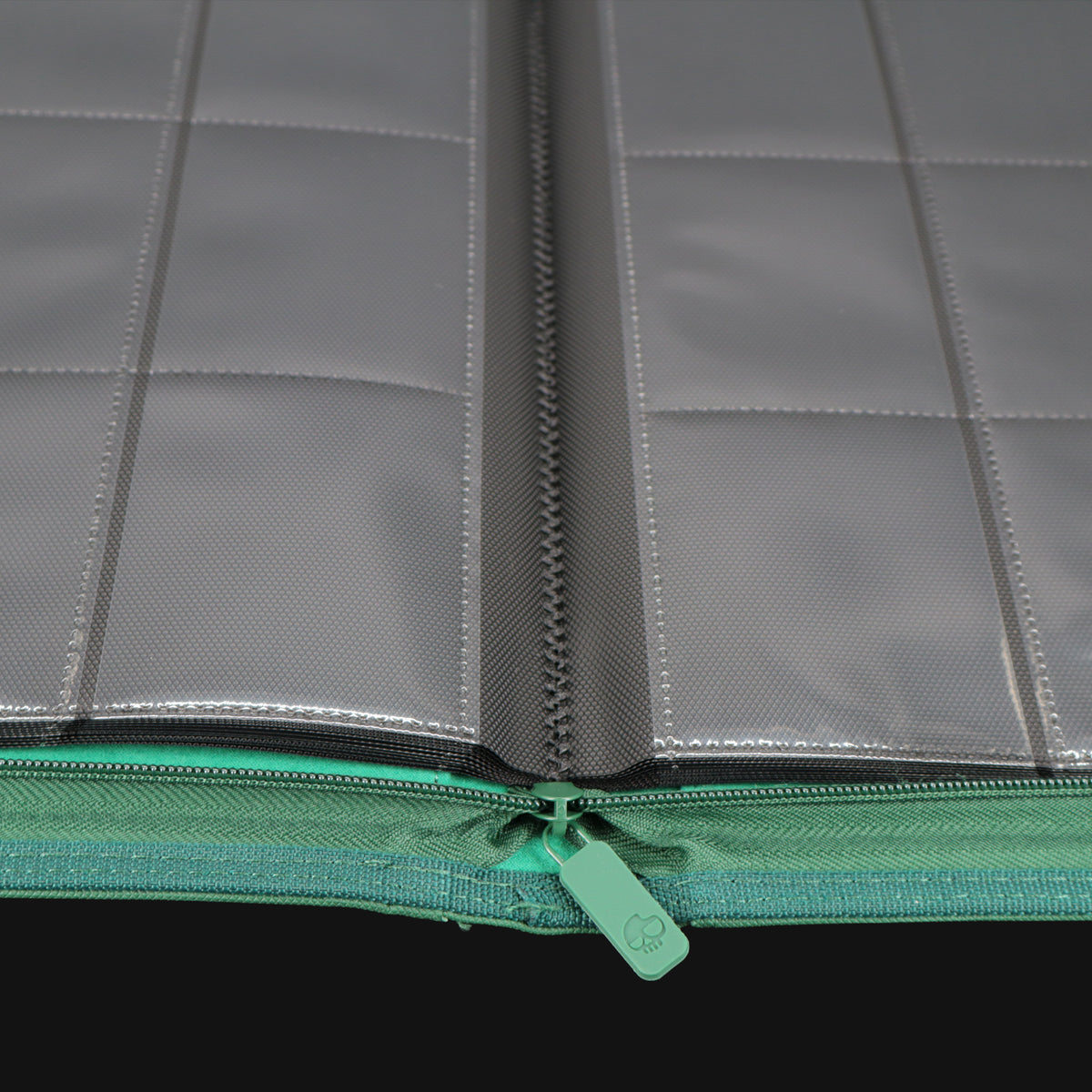 Unlucky Zip Binder Evergreen (9 Pocket)