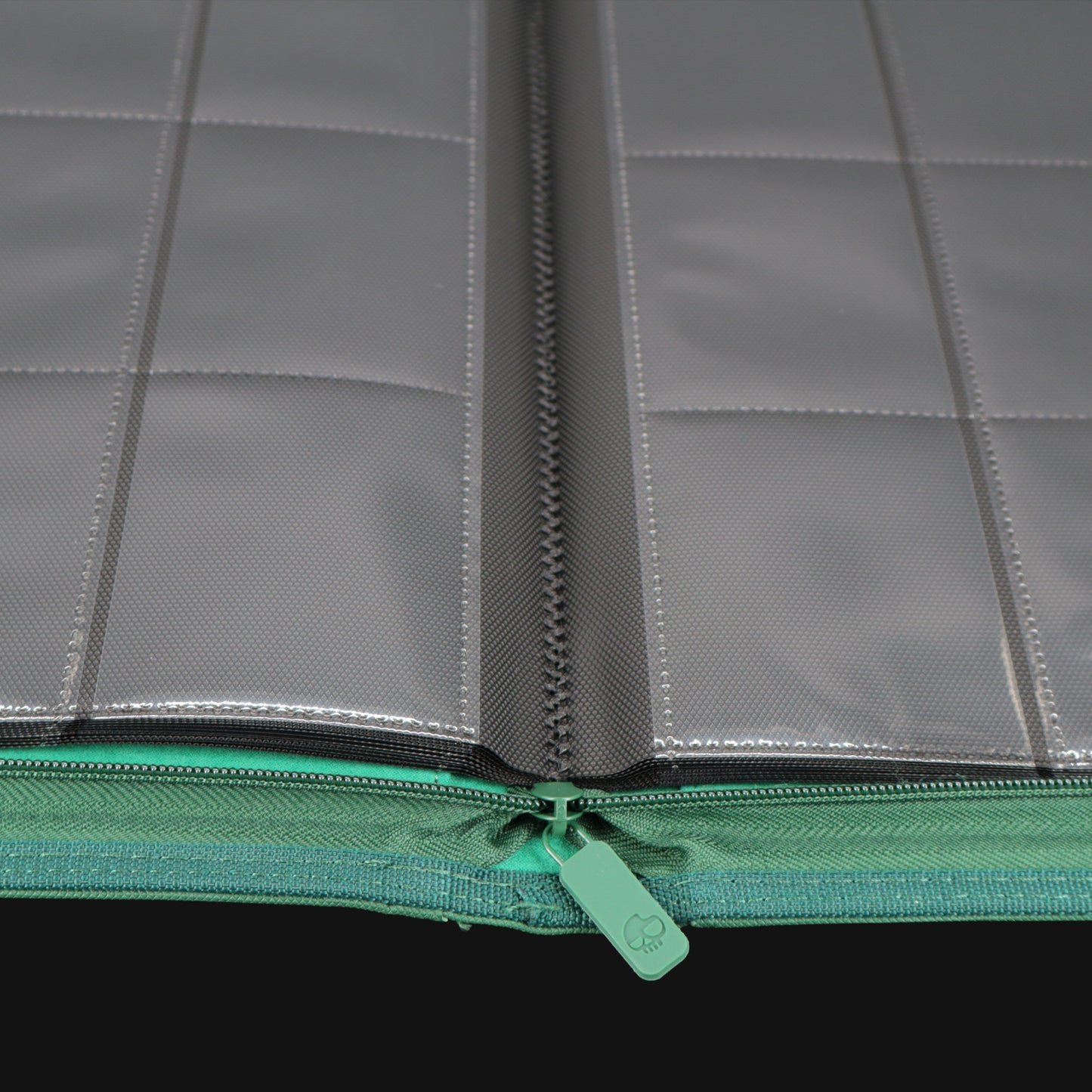 Unlucky Zip Binder Evergreen (9 Pocket)
