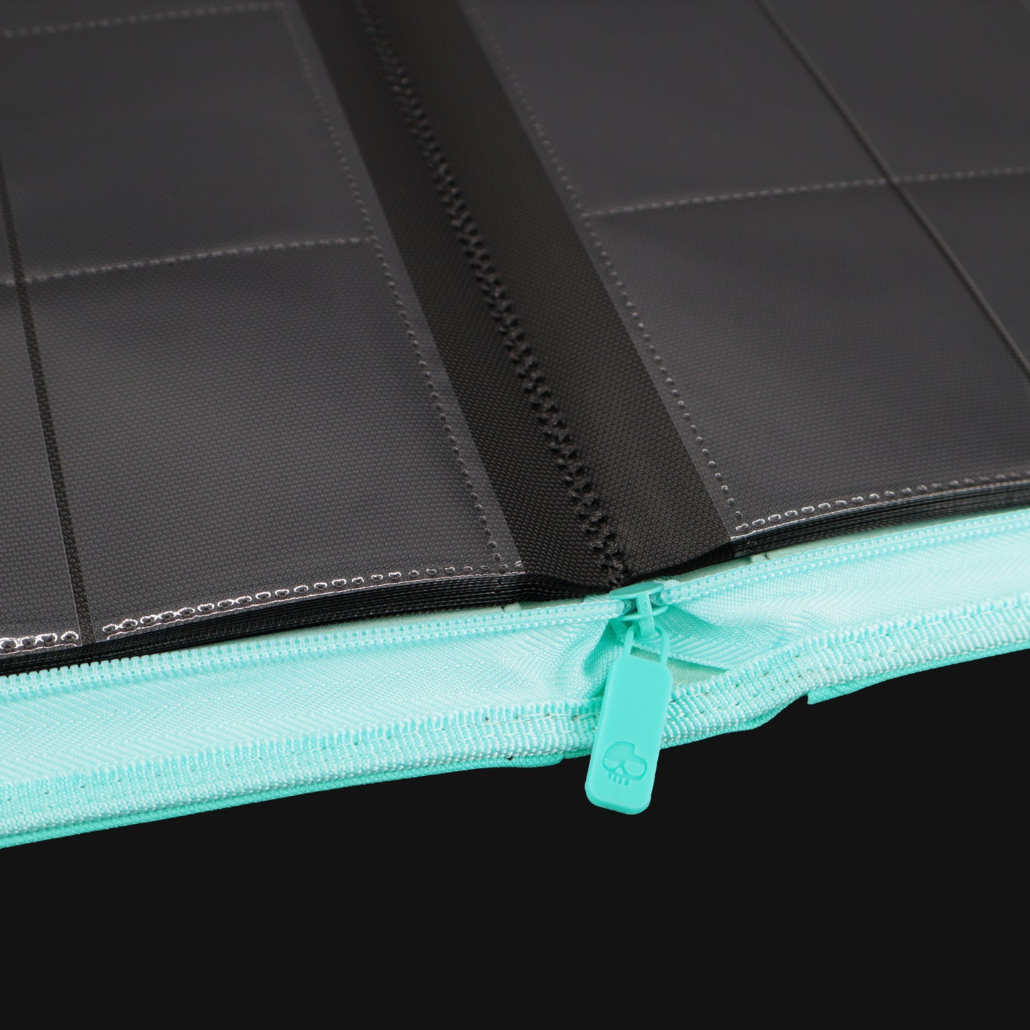 Unlucky Zip Binder Mint